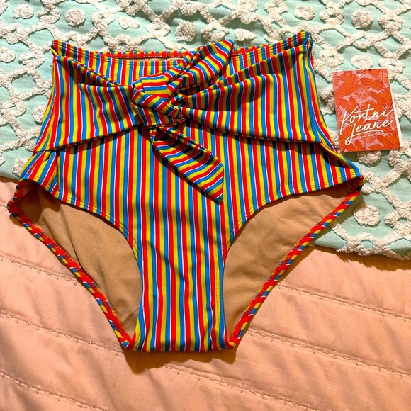 KORTNI JEANE High-Waisted Tie-Up Front Swim Bottoms - Juicy striped sz S - NWT - Picture 1 of 5